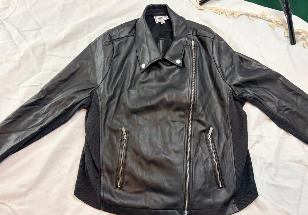 Juicy Couture Moto Jacket 1X Black Faux Leather Rib Panel Biker Coat